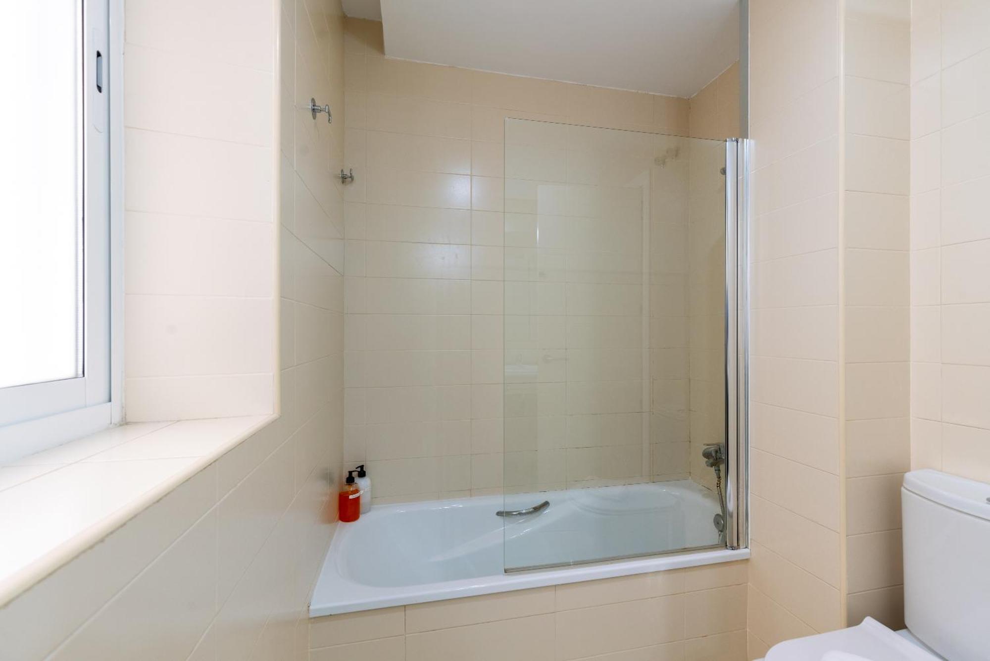 סביליה Veoapartment Alhondiga Primero מראה חיצוני תמונה