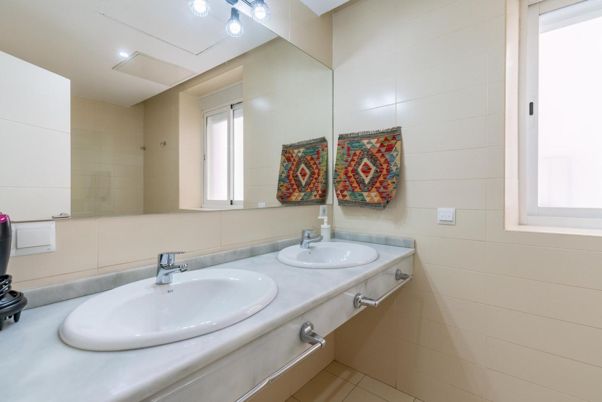 סביליה Veoapartment Alhondiga Primero מראה חיצוני תמונה